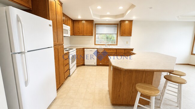 Building Photo - 5537 N Tumbleweed Pl