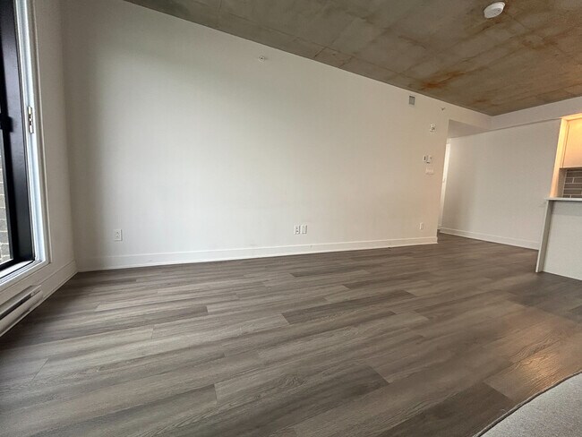 Photo du bâtiment - 1431 Av. de la Gare