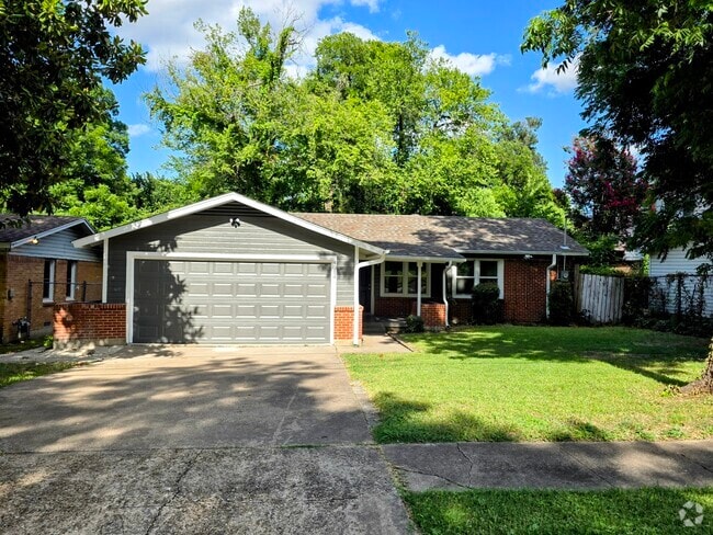 Building Photo - 4014 Sun Valley Dr