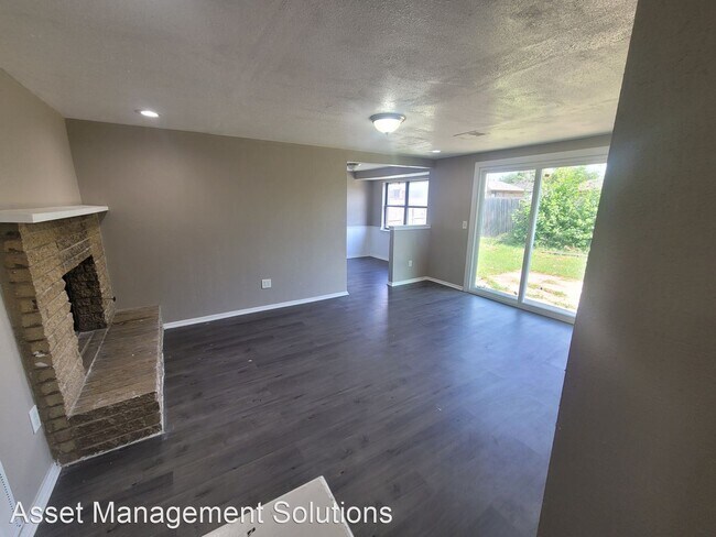 Foto del edificio - 5 br, 1.5 bath House - 1109 SW 101st St.