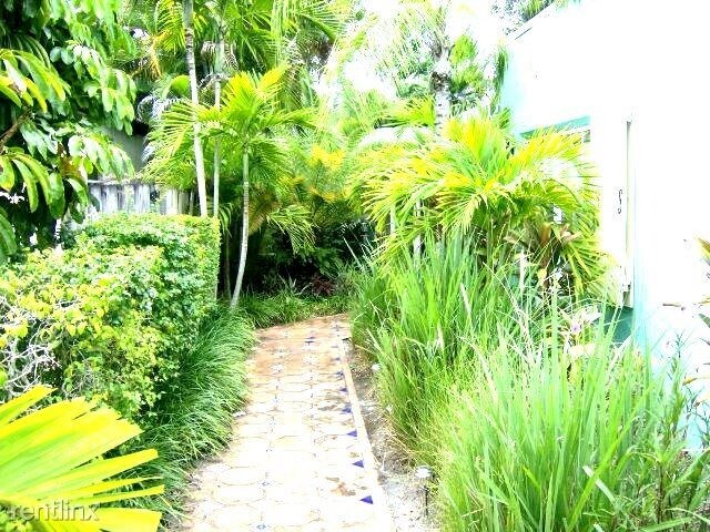Foto del edificio - 1 br, 1 bath 4plex - 443 NE 17th Way Apt 2