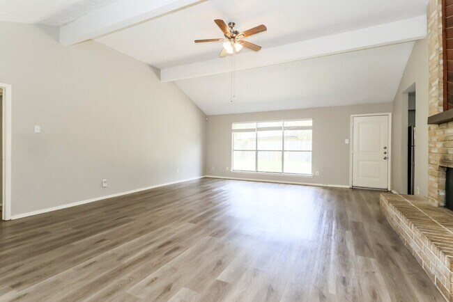 Foto del edificio - 3446 Hombly Rd