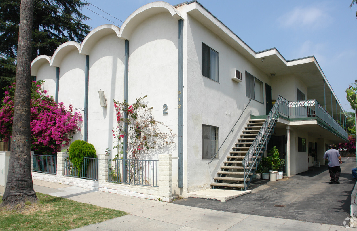 Building Photo - 512 S Pacific Ave