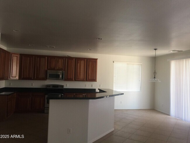 Foto del edificio - 14088 W Aster Dr