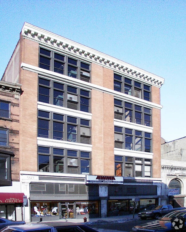 alternate view - 917 Arch Residences