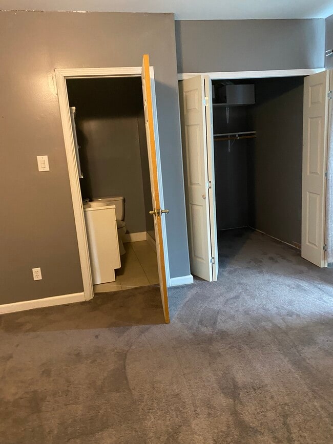 Building Photo - 309 Westpointe Cir