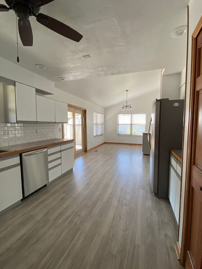 Foto del edificio - 3 Bedroom 2 Bath home