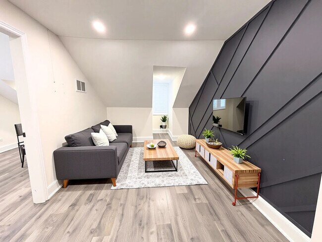 Photo du bâtiment - 87 Victoria Ave N