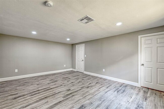 Foto del edificio - 3413 Mt Pleasant St