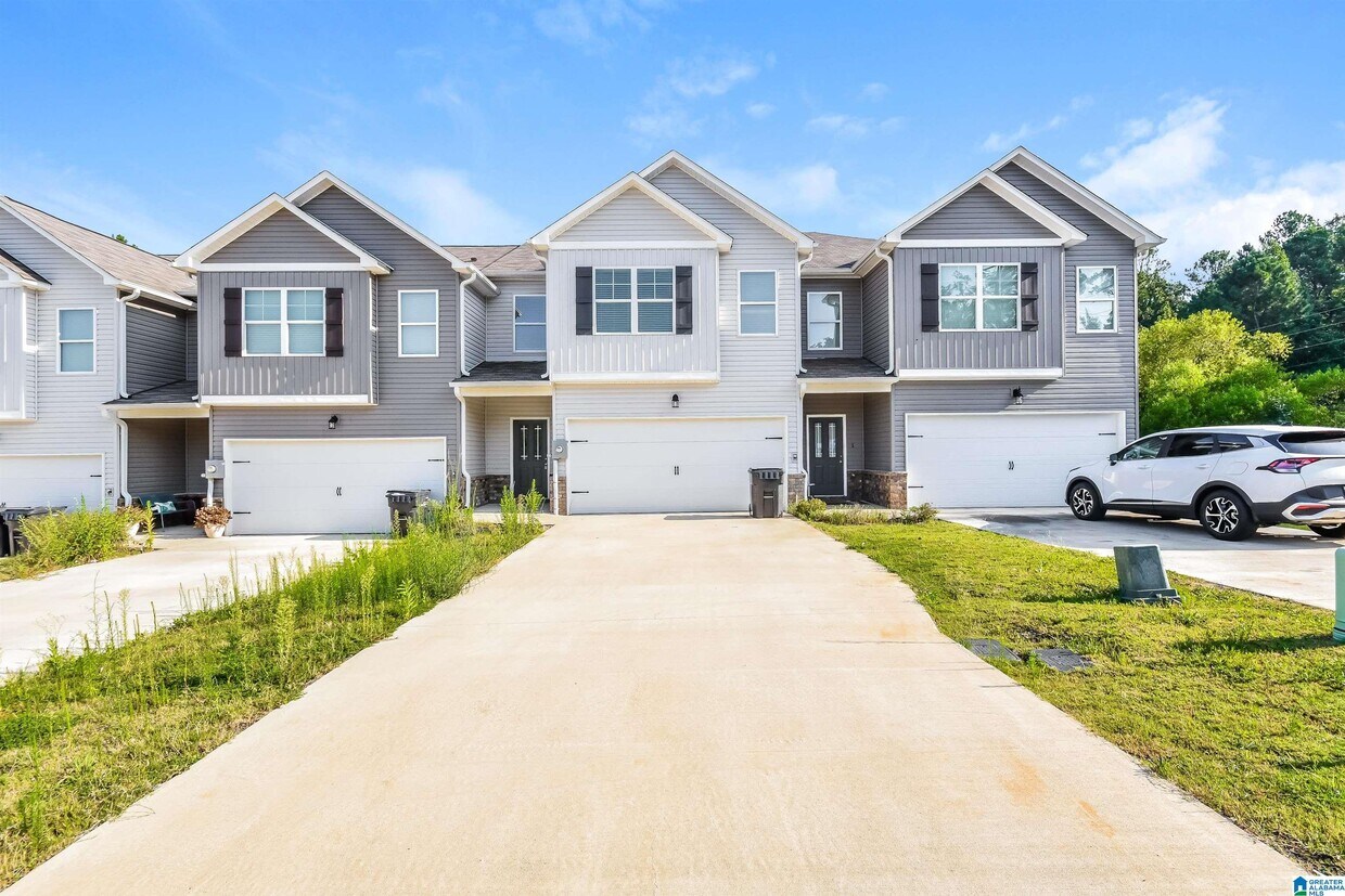 Foto principal - 504 The Heights Ln