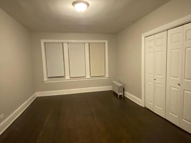 Building Photo - 2 bedroom in Chicago IL 60620