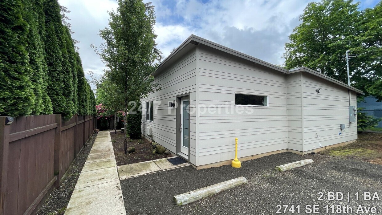 Foto principal - Modern 2 BD | 1 BA Duplex - SE PDX