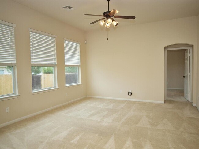 Building Photo - 161 Desert Quail Ln