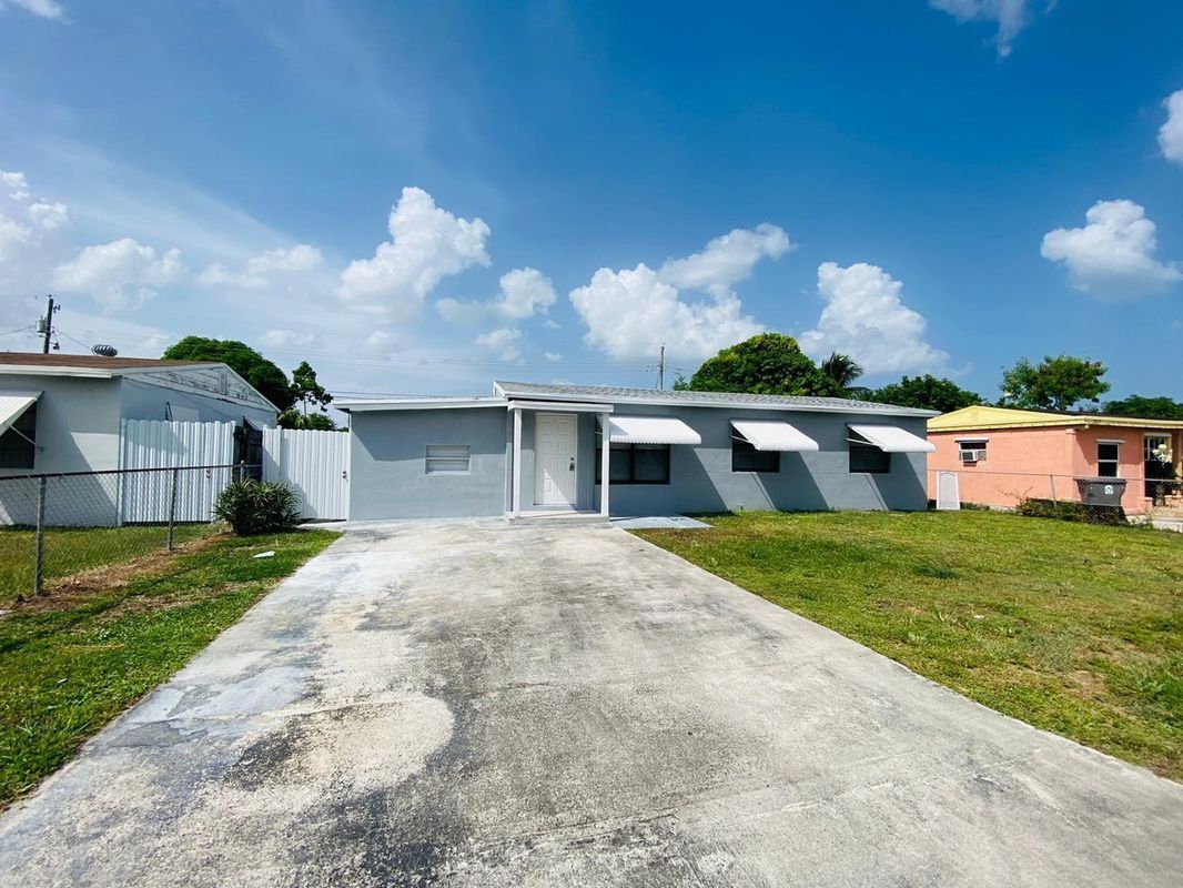 Foto principal - 2021 Wellington Rd