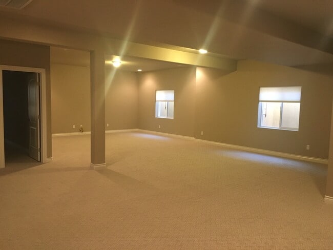 Building Photo - 7183 Jagged Rock Cir