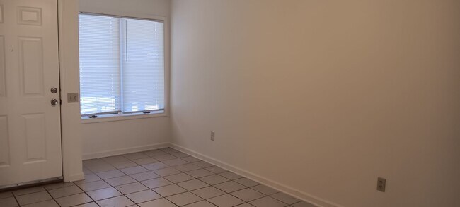 Foto del edificio - Christiansburg, 2 BR / 1 BA, Available Now