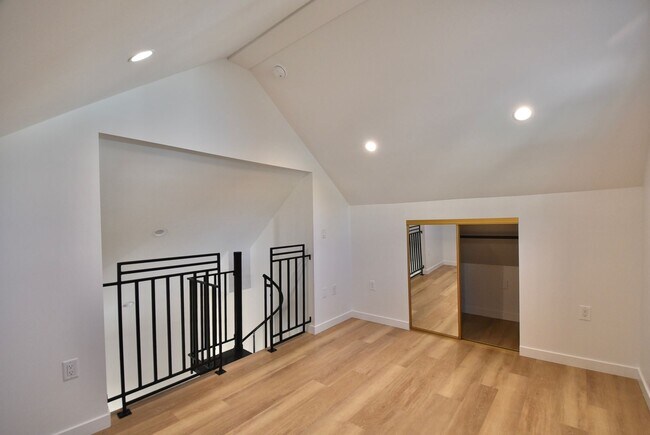 Foto del edificio - 2906 Griffith Park Blvd