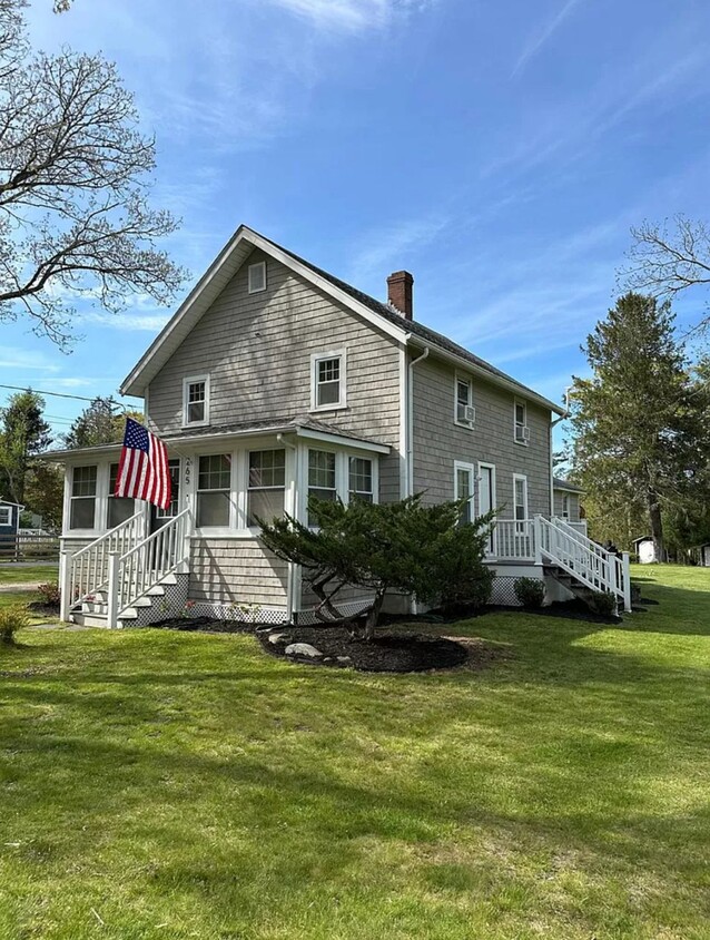 Primary Photo - 265 Usquepaugh Rd