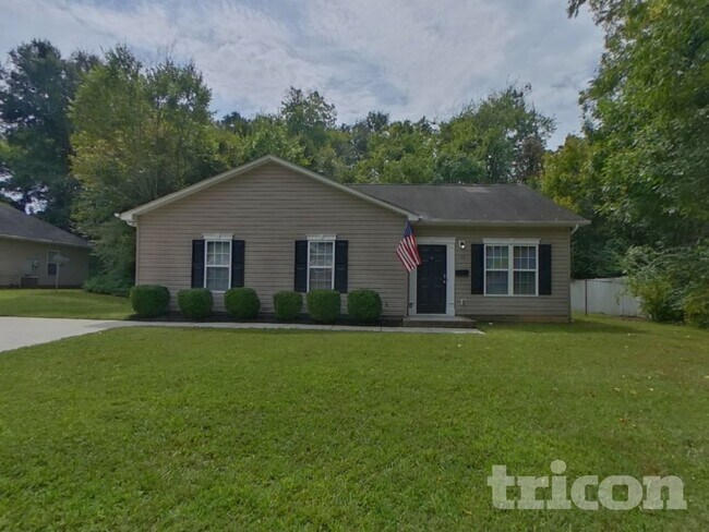 Building Photo - 117 W Nims Ave