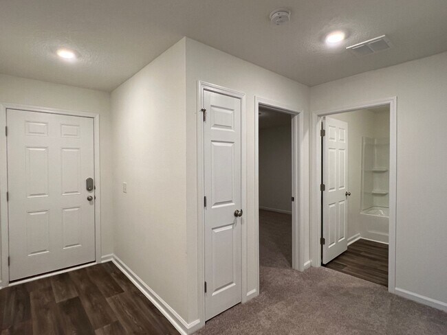 Foto del edificio - Move in Ready