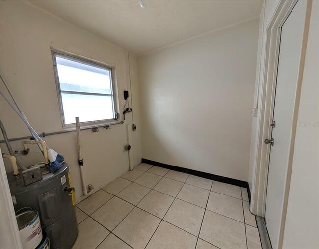 Foto del edificio - 2129 Couver Dr