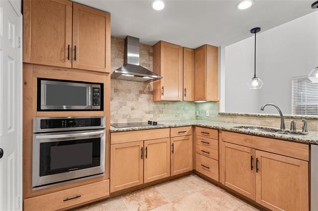 Building Photo - 6015 Oram St