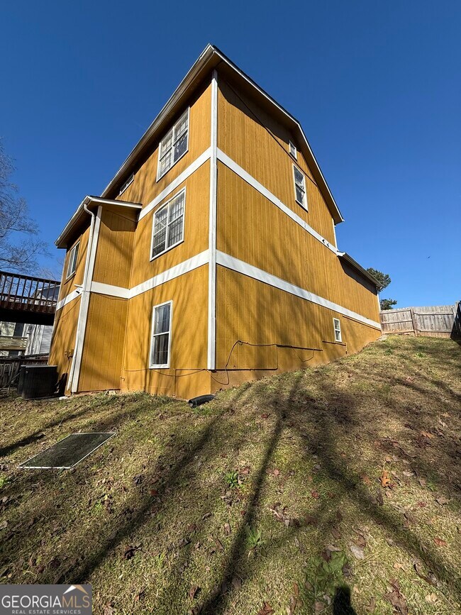 Foto del edificio - 3904 Conley Downs Ln