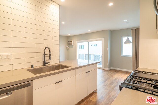Foto del edificio - 4517 Prospect Ave
