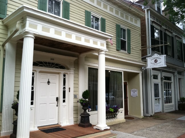 Photo - 223 Farnsworth Ave Apartment