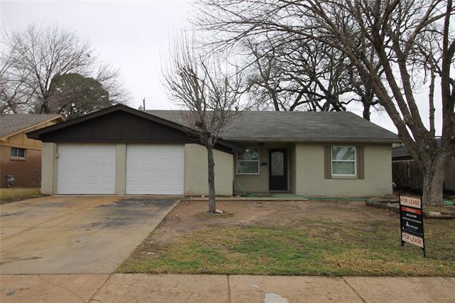 Primary Photo - 2105 Royal Oaks Dr