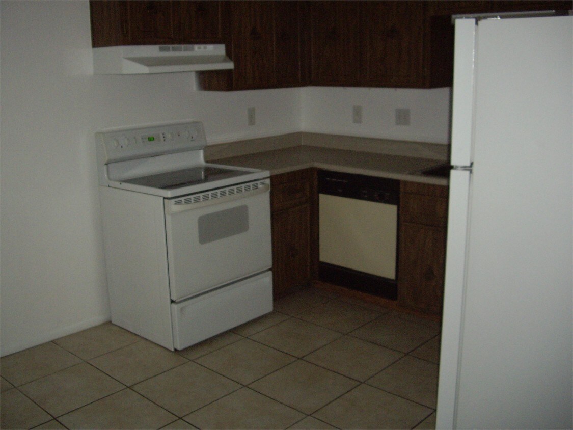 186 Sundance Shores Dr, Laughlin, NV 89029 Townhome Rentals in