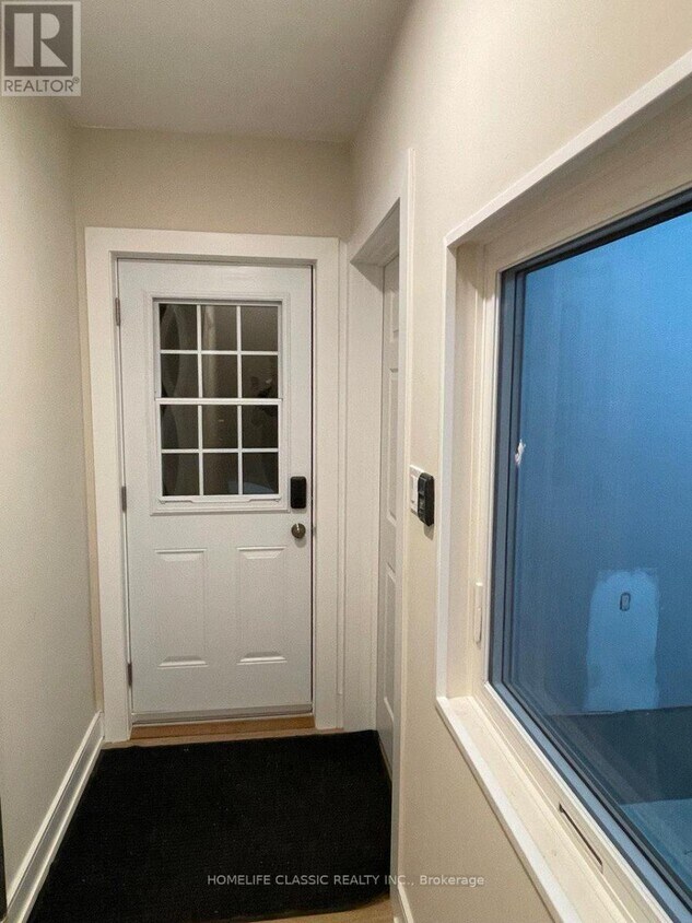 Photo principale - 32 Gwillimbury Dr