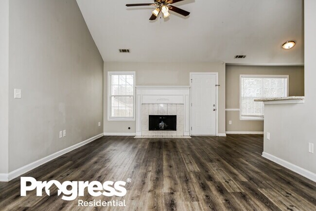 Building Photo - 2290 Shady Oaks Dr