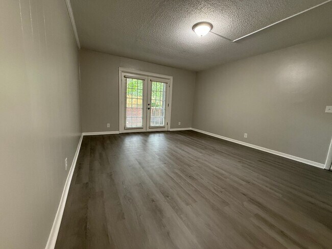 Foto del interior - Discover Comfortable Living at Wind Crest ...