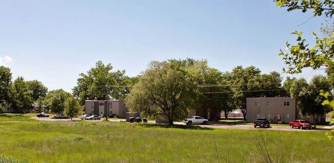 Foto del edificio - Prairie West Apartments