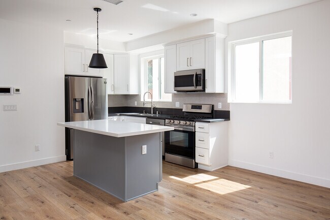 Foto del edificio - 5324 Agnes Ave