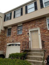 Building Photo - 119 Sandpiper Ln