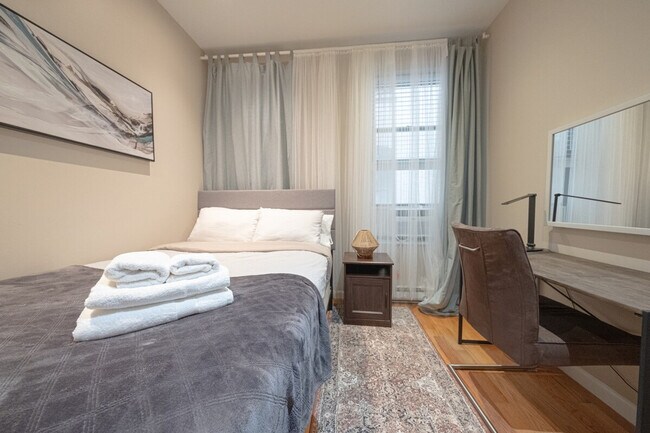 Foto del edificio - 5 W 101st St