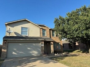Building Photo - 14817 Broadview Dr