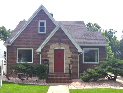 Building Photo - 608 S College Ave