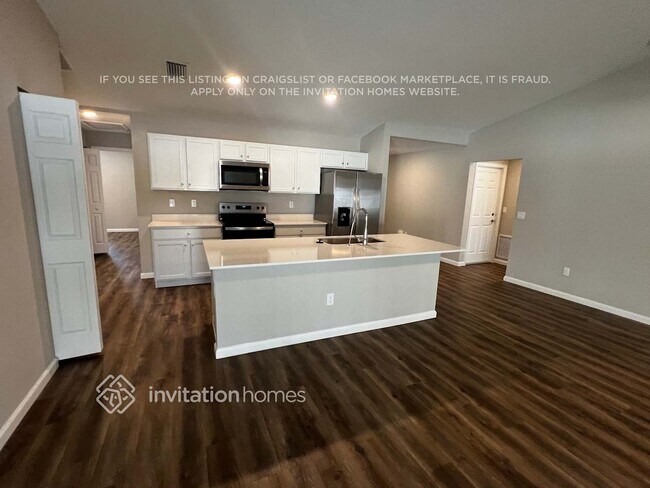 Foto del edificio - 2385 SW Chateau Terrace