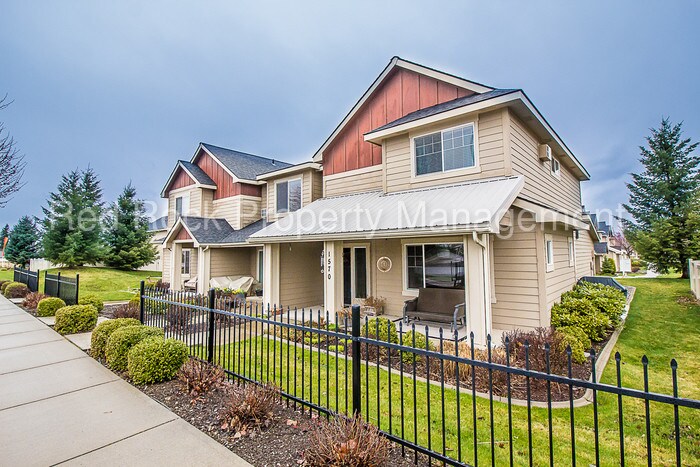 Foto principal - 1560 N Cirque Ln
