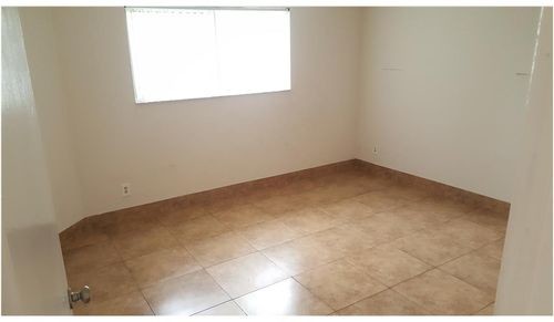 Foto del edificio - 3499 NW 44th St