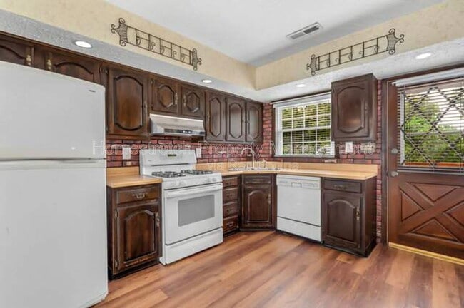 Building Photo - 10527 Prestwick Dr