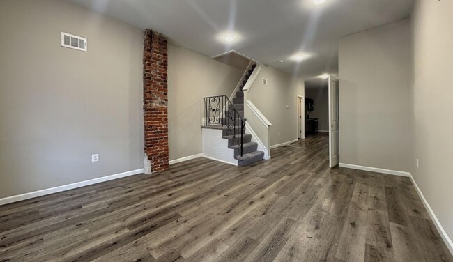 Building Photo - 5411 Trinity St