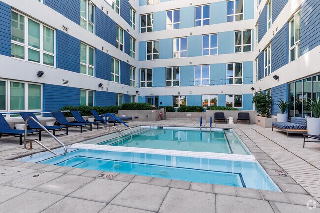 Piscina - Hudson on Farmer