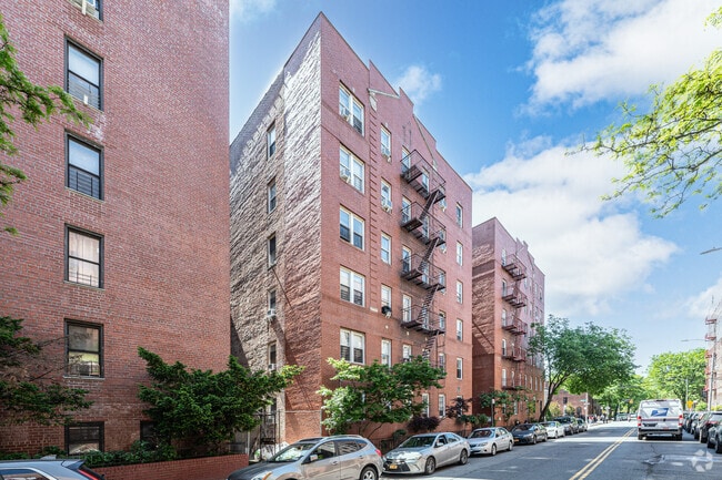Building Photo - 88-10 Whitney Ave