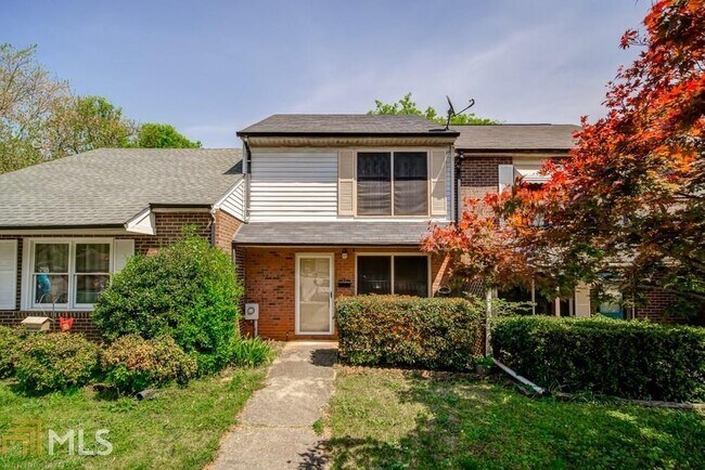 Building Photo - 12 Brookside Ct