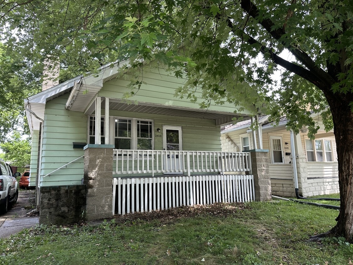 Primary Photo - 2418 N Peoria Ave