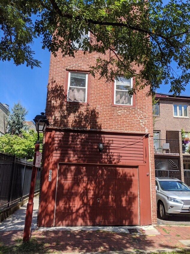 Exterior de Addison St - 621 Addison St